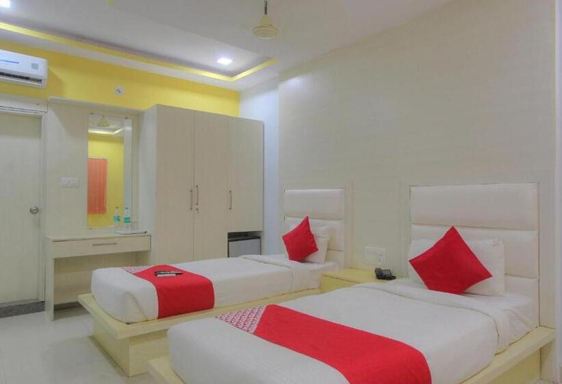 コンフォートトリプルルーム, Capital O 15965 Hotel Nandi Gateway