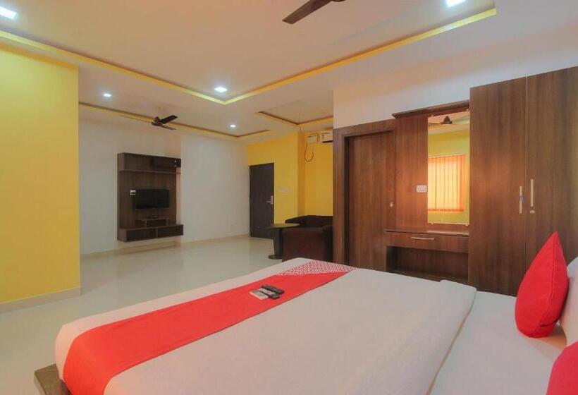 コンフォートトリプルルーム, Capital O 15965 Hotel Nandi Gateway