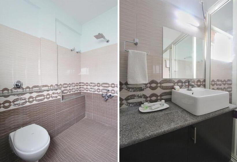 舒适三人间, Capital O 15965 Hotel Nandi Gateway