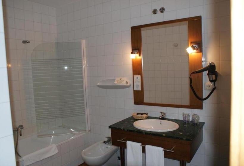 اتاق استاندارد یک نفره, Gran Hotel Balneario