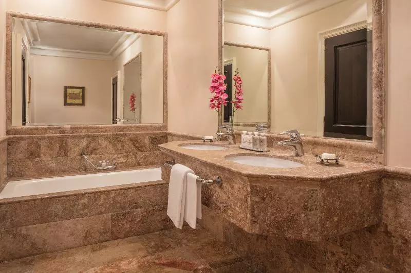 سوییت جونیور, Anantara Villa Padierna Palace Benahavís Marbella Resort   A Leading Hotel Of The World