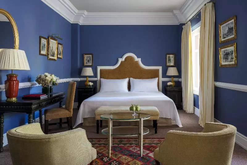 اتاق خانوادگی تودرتو, Anantara Villa Padierna Palace Benahavís Marbella Resort   A Leading Hotel Of The World