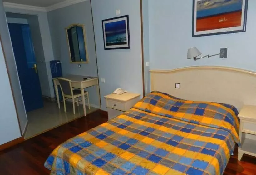 اتاق استاندارد, Antares Hostel