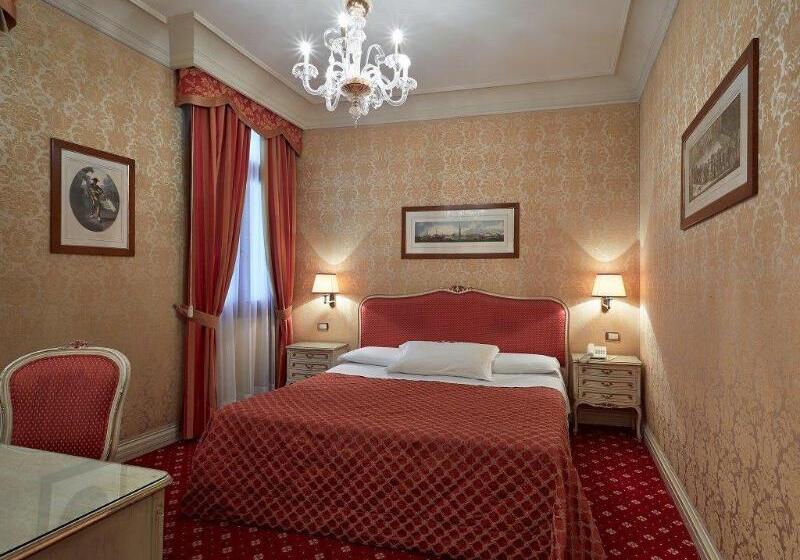 Superior Oda, Antiche Figure