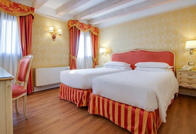 Superior Oda, Antiche Figure