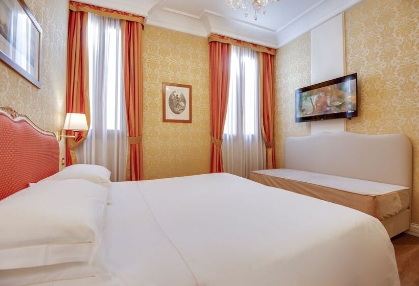 Standart Oda, Antiche Figure