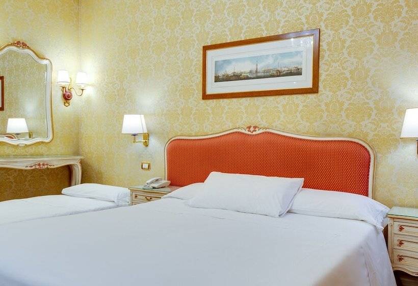 Standart Oda, Antiche Figure