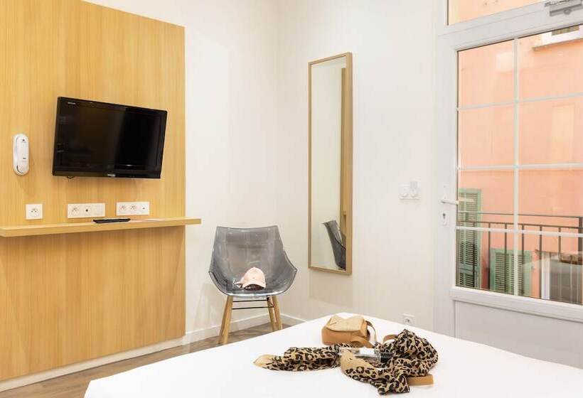 싱글 디럭스 룸, Byakko Nice