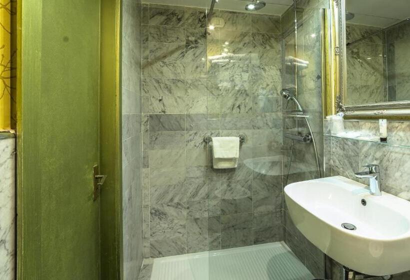 اتاق استاندارد یک نفره, Canova