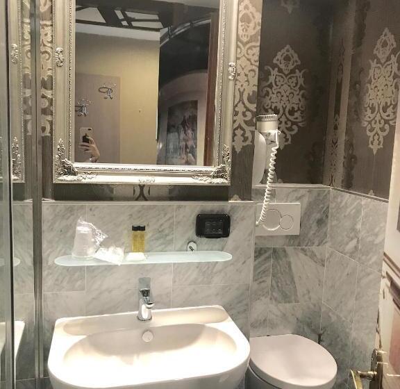 اتاق استاندارد, Canova