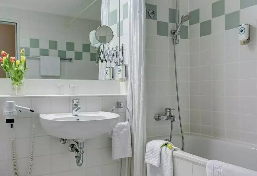 スタンダードトリプルルーム, Centro Park Hotel Berlin Neukölln