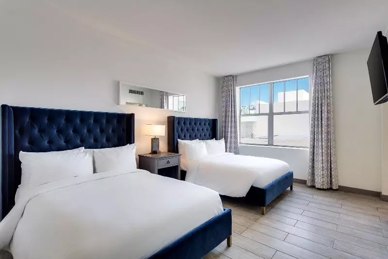 اتاق استاندارد, Clinton Hotel South Beach