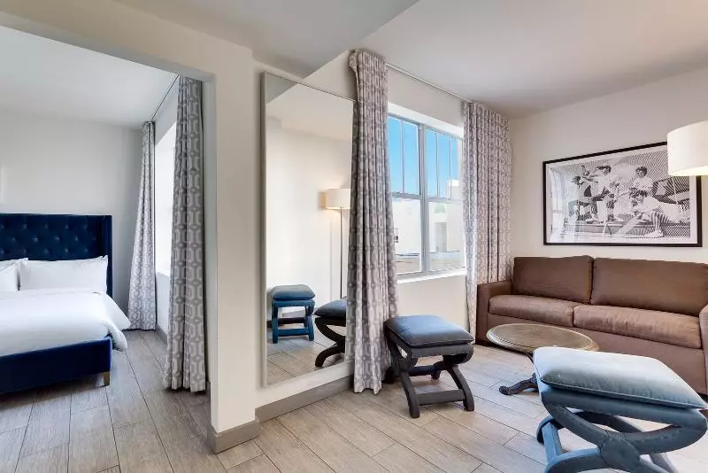 اتاق استاندارد, Clinton Hotel South Beach
