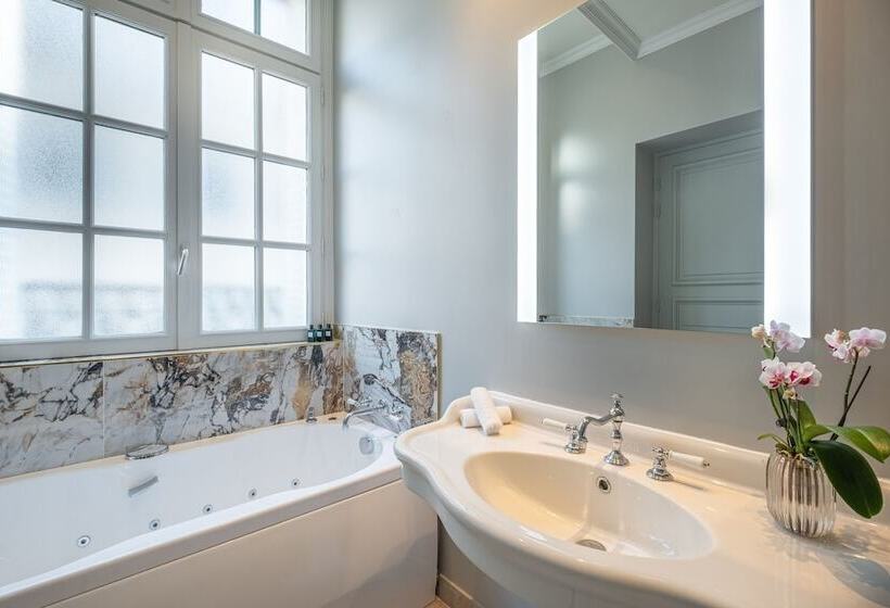 اتاق اجرایی, Hôtel Elysia By Inwood Hotels