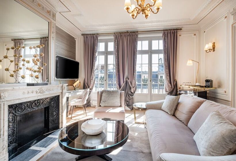 سوییت پرستیژ, Hôtel Elysia By Inwood Hotels