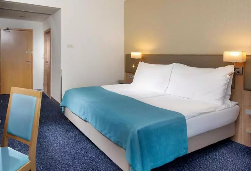 スタンダードルーム, Holiday Inn Prague, An Ihg
