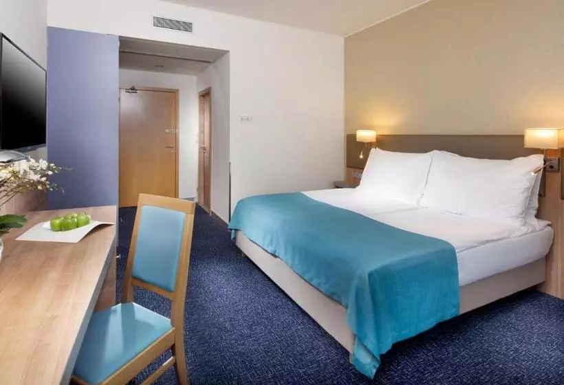 スタンダードルーム, Holiday Inn Prague, An Ihg