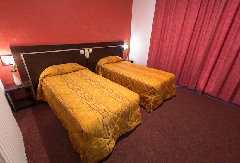 اتاق استاندارد چهار تخته, Hôtel Albion