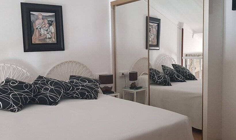 듀플렉스 스위트, La Residencia