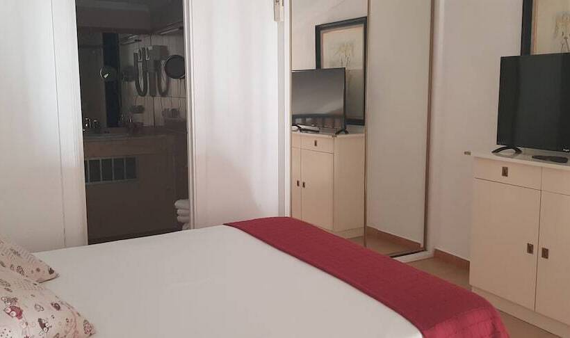 듀플렉스 스위트, La Residencia