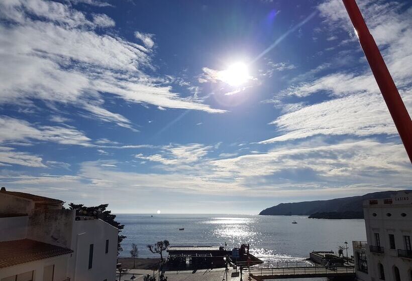 듀플렉스 스위트, La Residencia