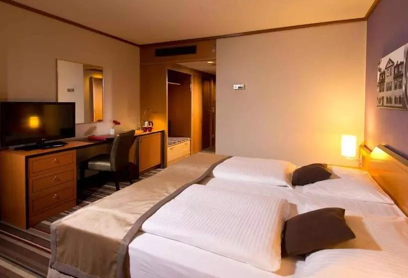 Quarto superior, Leonardo Hotel Weimar