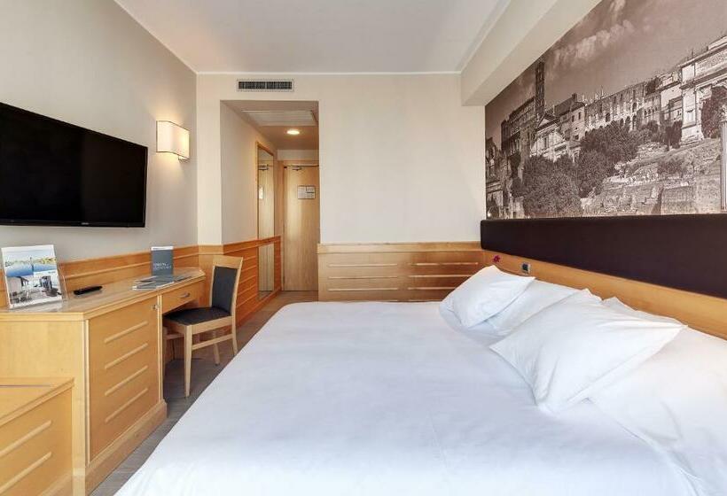 Pokój Superior z Balkonem, Occidental Aran Park