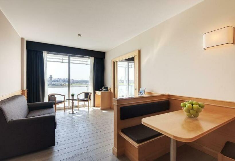 Junior Suite z Balkonem, Occidental Aran Park