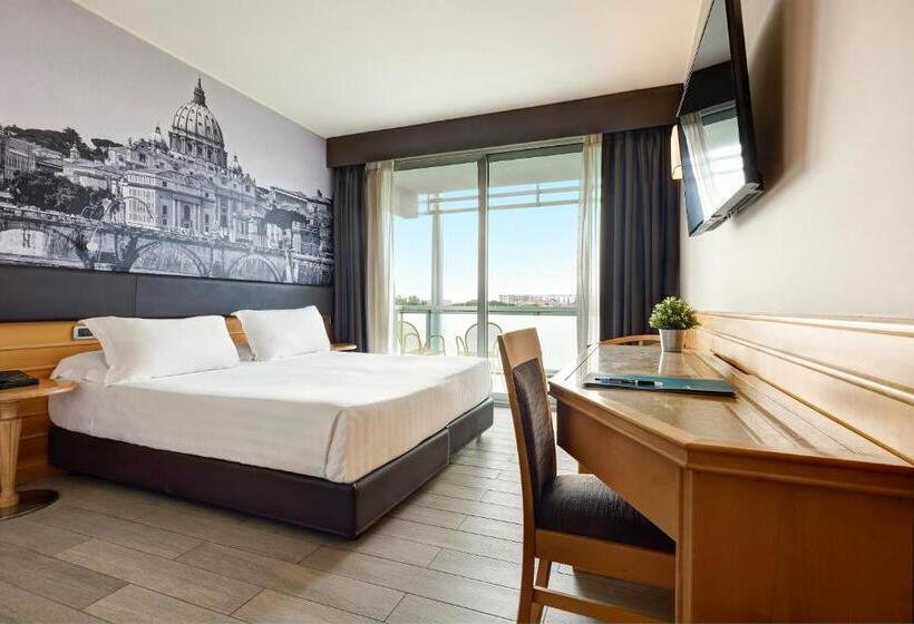 Pokój Rodzinny, Occidental Aran Park