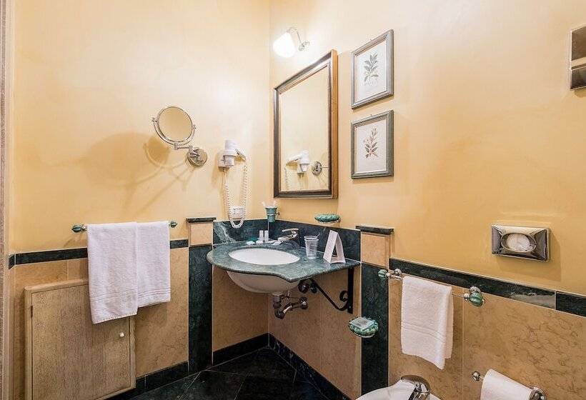 标准间, Vecchio Borgo