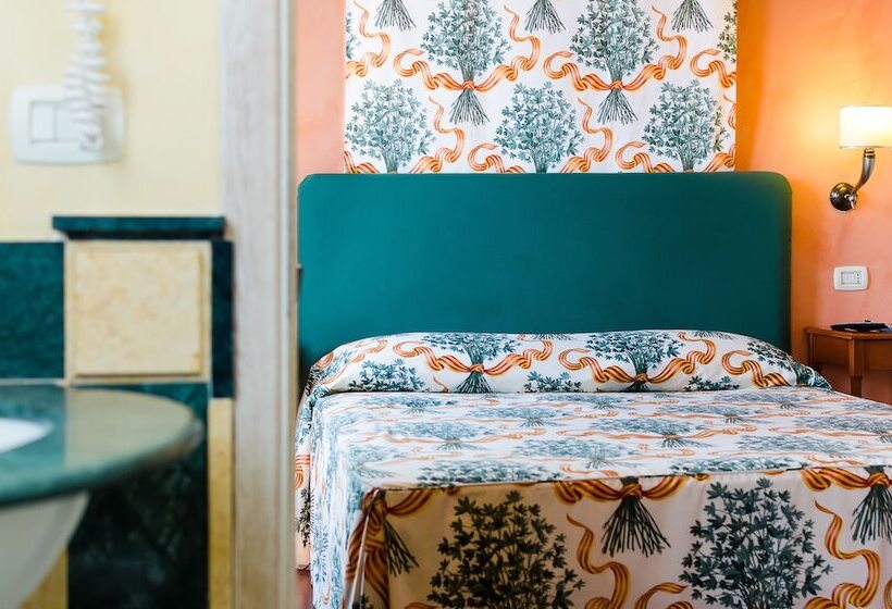 标准间, Vecchio Borgo