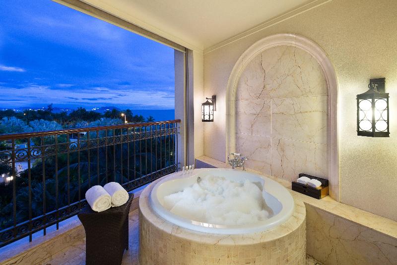 标准三人间, Vecchio Borgo