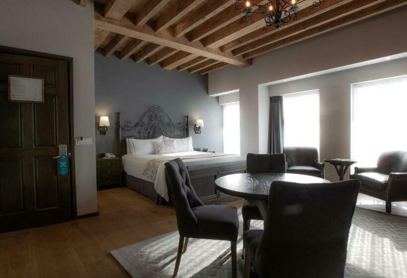 シティビュージュニアスイート, Zocalo Central & Rooftop Mexico City