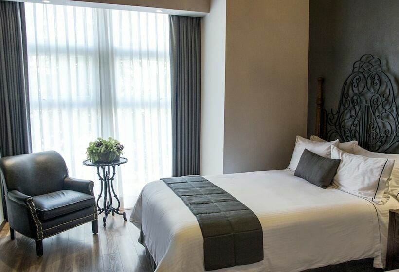 ファミリールーム, Zocalo Central & Rooftop Mexico City