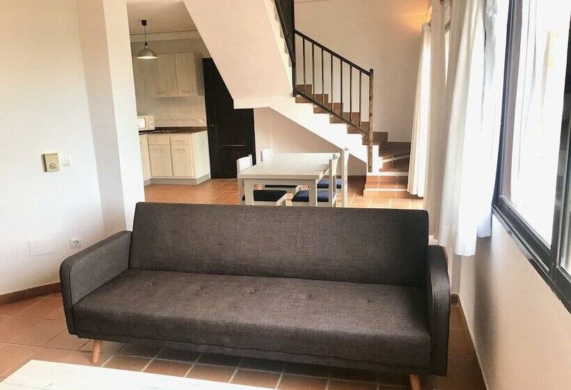 Вилла 2 Спальни, Nuramar Resort & Villas