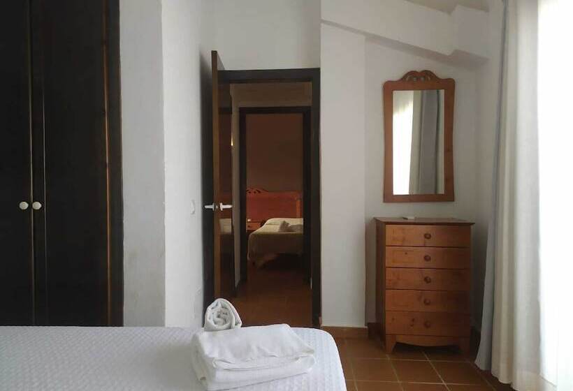 Вилла 2 Спальни, Nuramar Resort & Villas