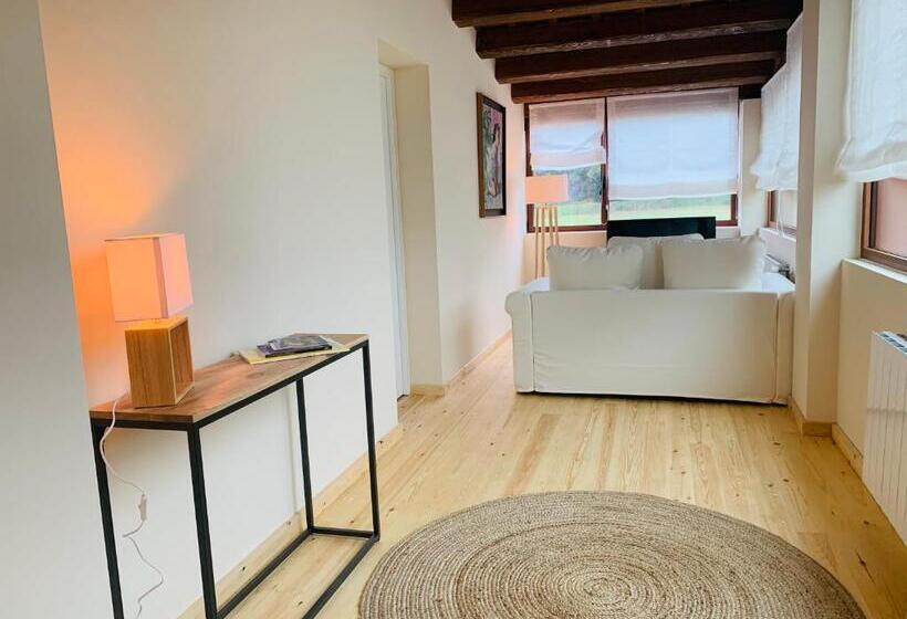 Номер Стандарт Вид на Горы, Masia La Palma