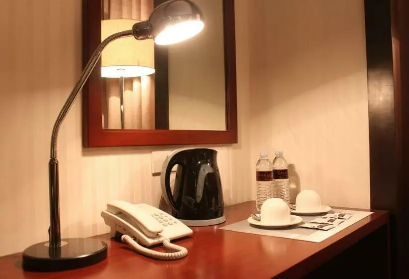 デラックスルーム, The Plaza Hotel Balanga City