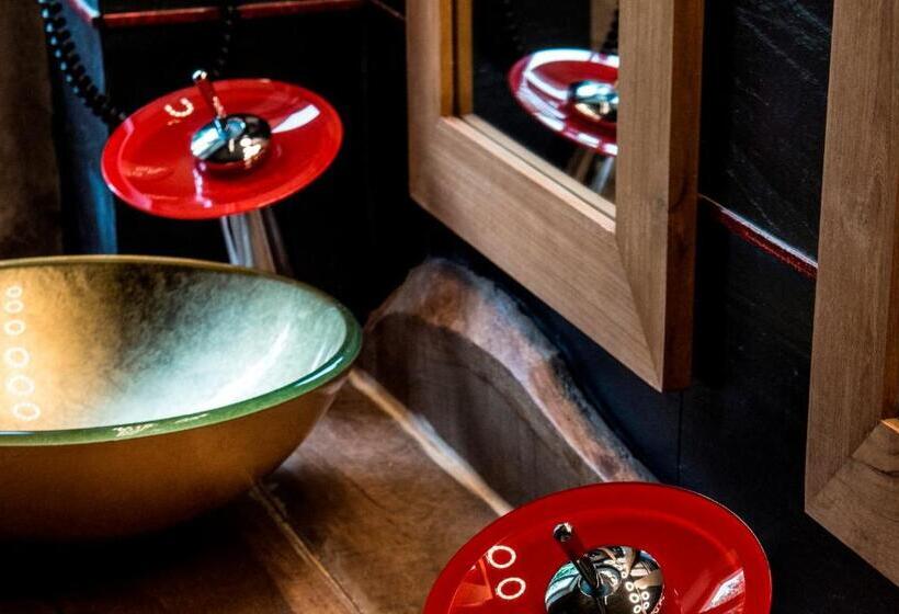 Люкс с гидромассажем, Le Portail En Marais Poitevin   Demeures Et Châteaux