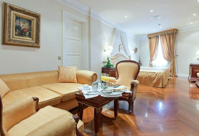 غرفة قياسية, Alameda Palace