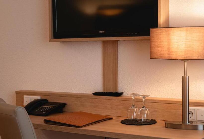 חדר קומפורט, Astra