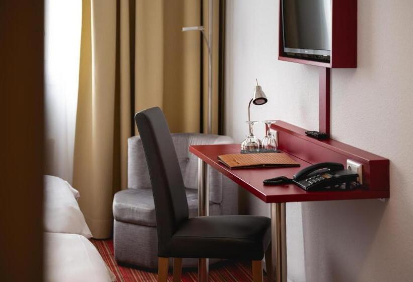 חדר סטנדרט, Astra