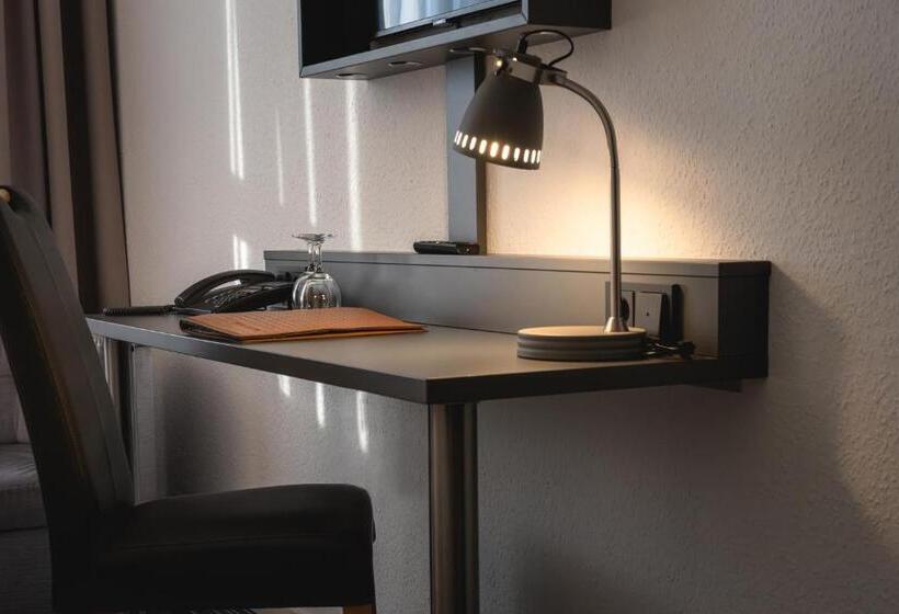 חדר ביזנס, Astra