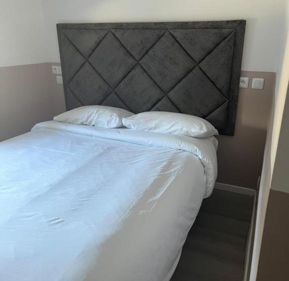 스탠다드 룸, Aurelia