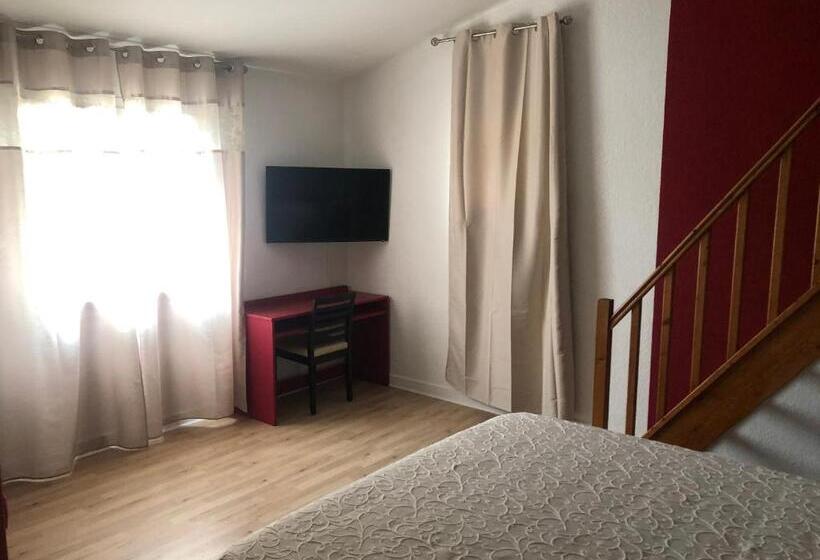 패밀리 룸, Aurelia