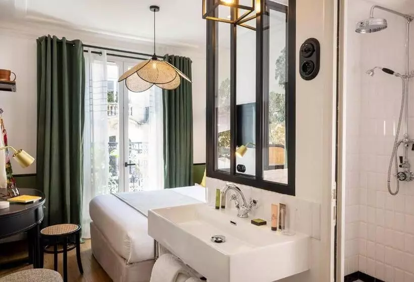 اتاق سوپریور با بالکن, Avalon Cosy Hotel Paris