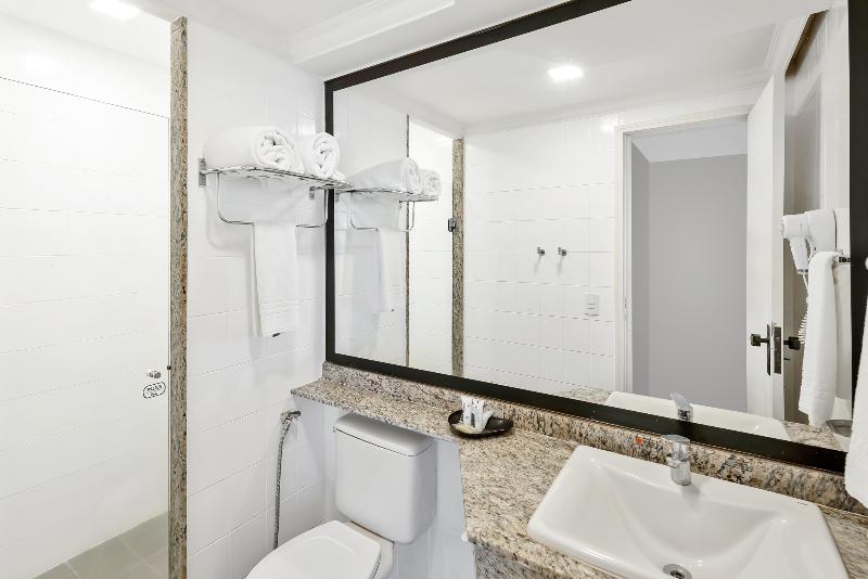 جناح جونيور, Blue Tree Garden Bauru