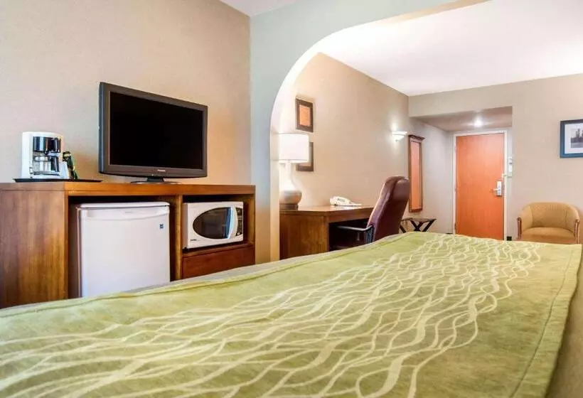 キングサイズベッドのスイートルーム, Comfort Inn & Suites Shawinigan