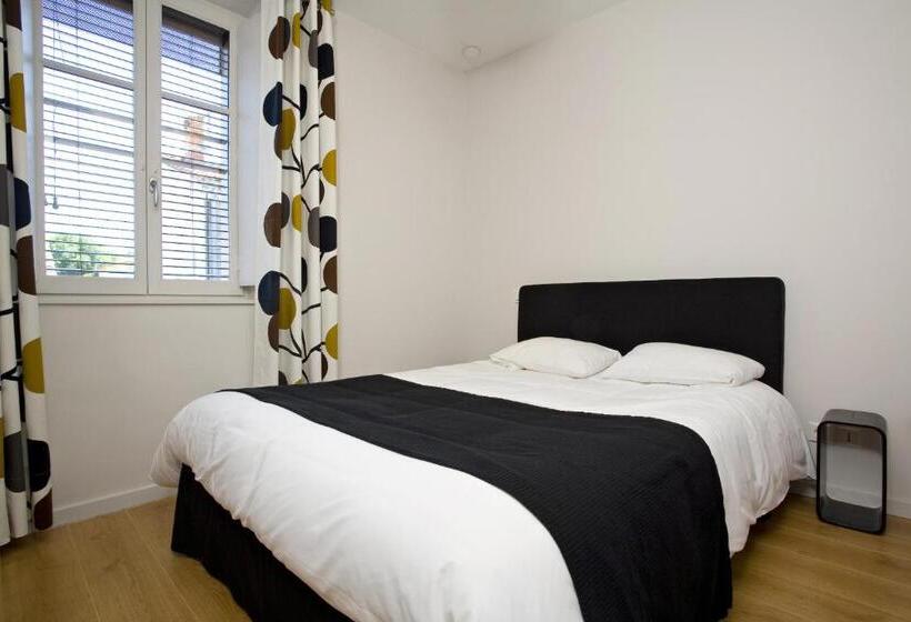 Люкс, De L Octroi