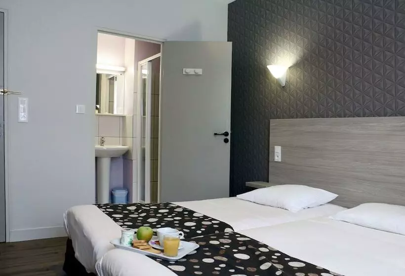 スタンダードルーム, Logis  Hotel & Restaurant De La Place
